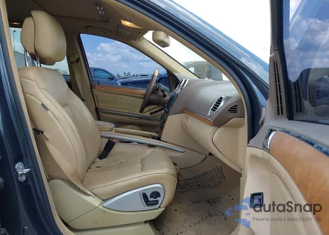 2010 Mercedes-Benz Gl 550 4Matic z USA, uszkodzony, nr VIN 4JGBF8GE8AA573694